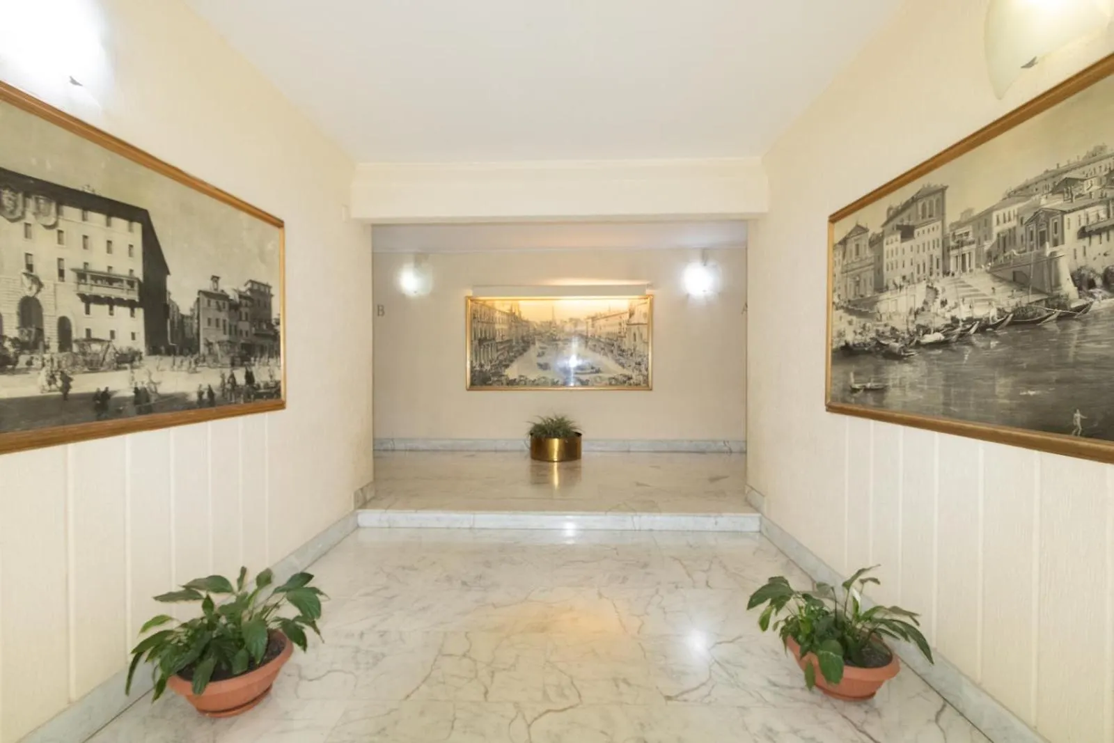 Via Conca D'Oro Adiacente Alla Fermata Della Metro B Rome 0*,  Italie